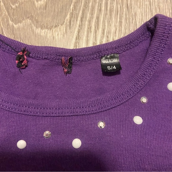 Purple long sleeved chiffon ruffle dress with pink heart print & pearl neckline - Picture 4 of 4